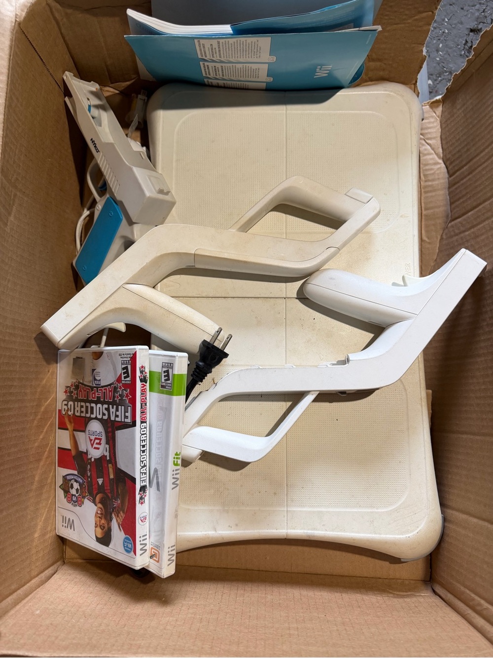 Nintendo Wii Complete Console White Wii Balance Board, Games, Controllers & Acce